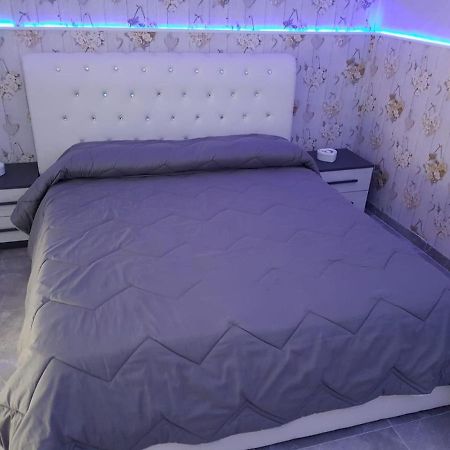 Rebby'S Home Napels Buitenkant foto